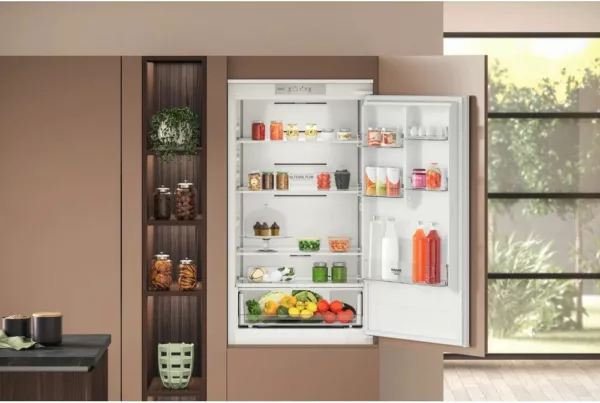 Hotpoint Ariston HA SP70 T111 Réfrigérateur encastrable avec congélateur cm. 69 heures 194 - d'après 394 – Image 7